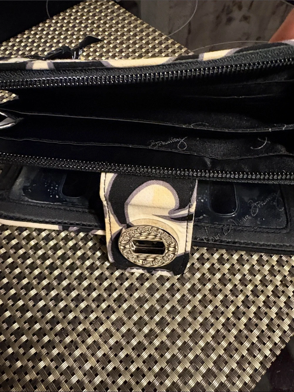 Vera Bradley Black and White Quilted Floral Zip Wallet - Picture 8 of 10